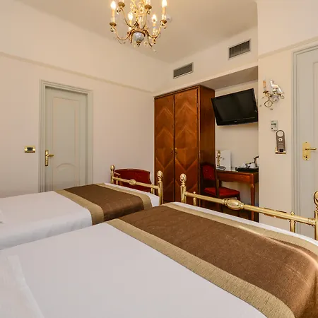 Hotel Vittoria 5*
