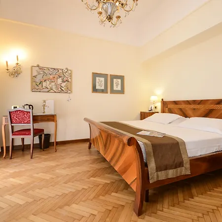 Hotel Vittoria 5*