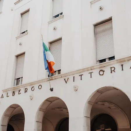 Vittoria Hotel