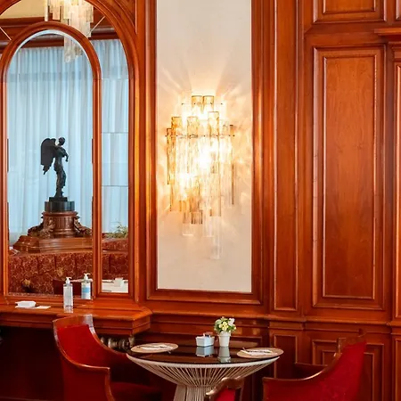 Hotel Vittoria 5*