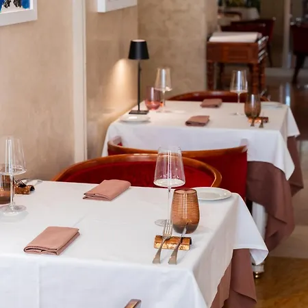 Vittoria Hotel