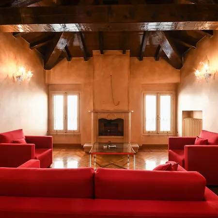 维多利亚酒店 酒店